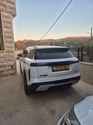 ג'אקו J7