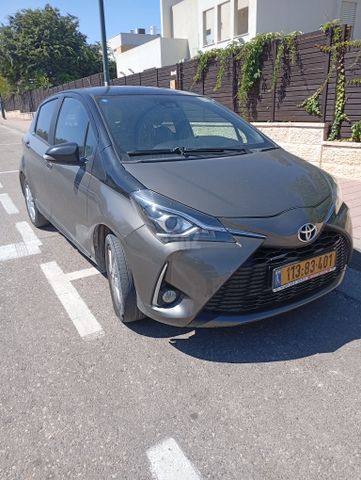 מודעת רכב טויוטה יאריס