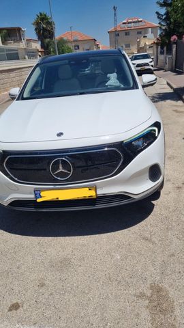 מודעת רכב מרצדס-בנץ EQA