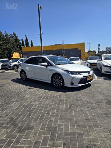 מודעת רכב טויוטה קורולה