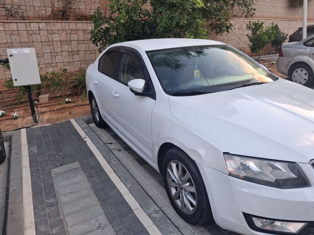 סקודה אוקטביה