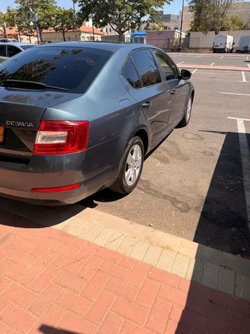 סקודה אוקטביה
