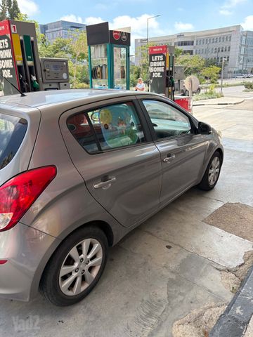 מודעת רכב יונדאי i20