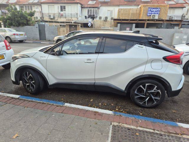טויוטה C-HR