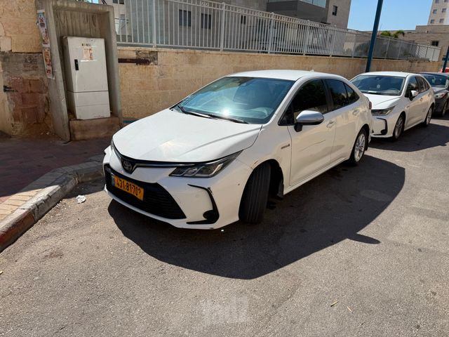 מודעת רכב טויוטה קורולה