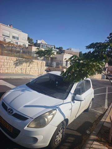 מודעת רכב יונדאי i20