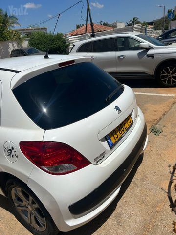 פיג'ו 207