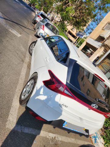 יונדאי i20