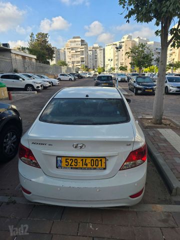 יונדאי אקסנט i25