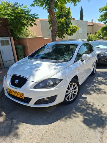 סיאט לאון