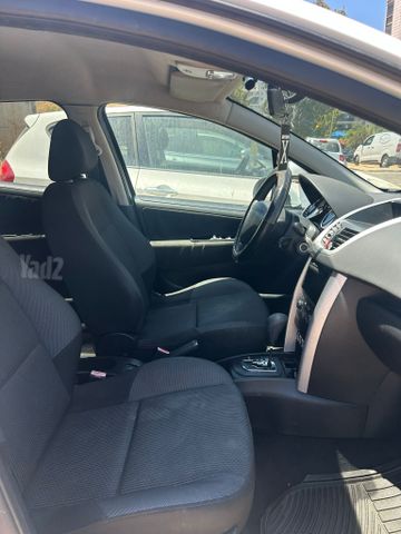 מודעת רכב פיג'ו 207