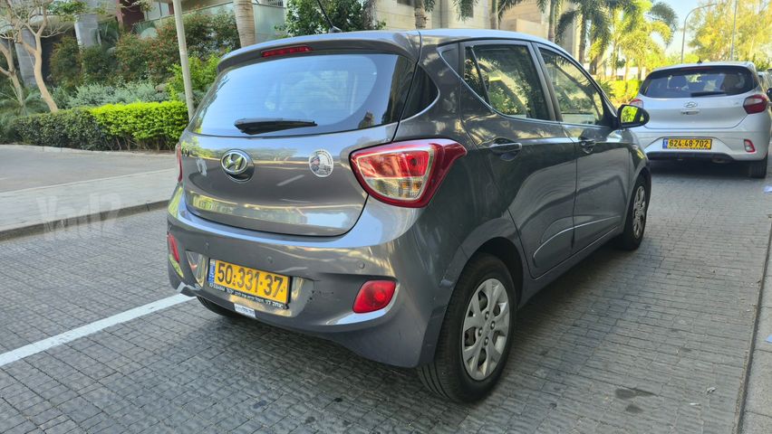 יונדאי i10