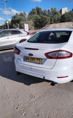 פורד מונדאו