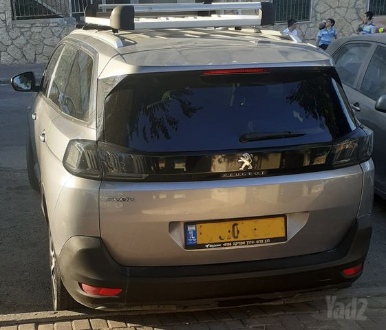פיג'ו 5008