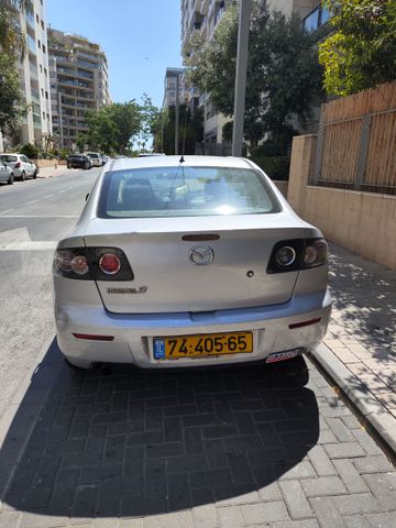 מאזדה 3