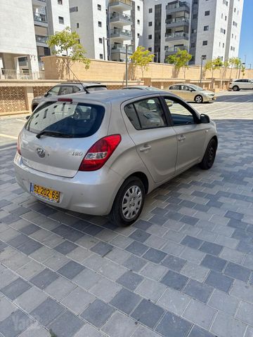 יונדאי i20
