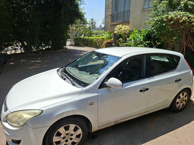יונדאי i30