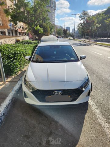 יונדאי i20