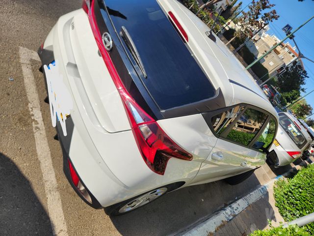 יונדאי i20