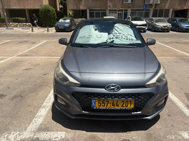 יונדאי i20