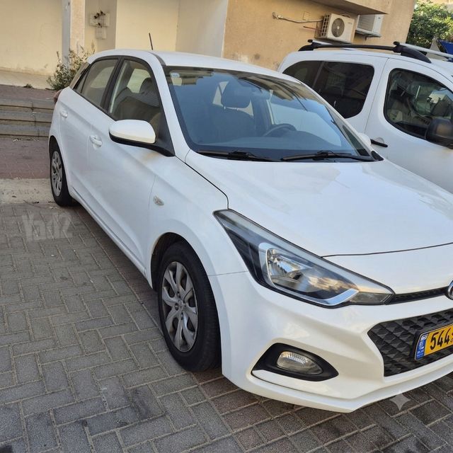 יונדאי i20