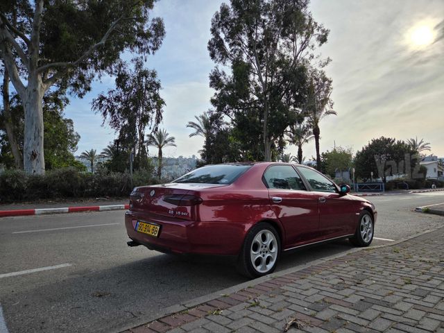 מודעת רכב אלפא רומיאו 166