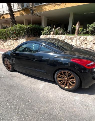 פיג'ו RCZ
