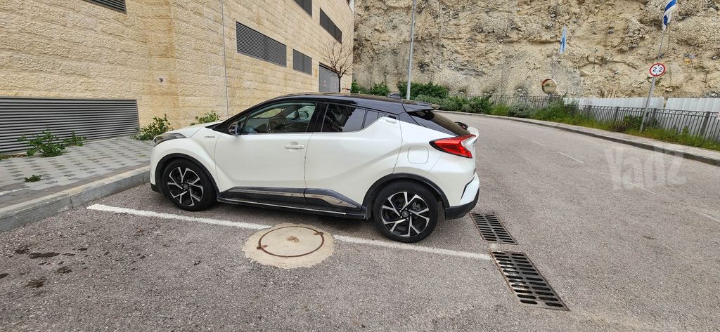 טויוטה C-HR
