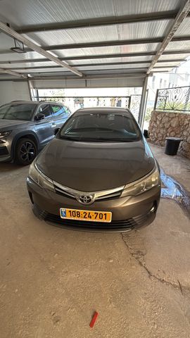 טויוטה קורולה