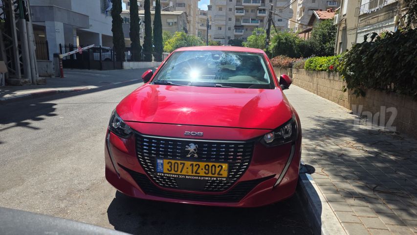 פיג'ו 208