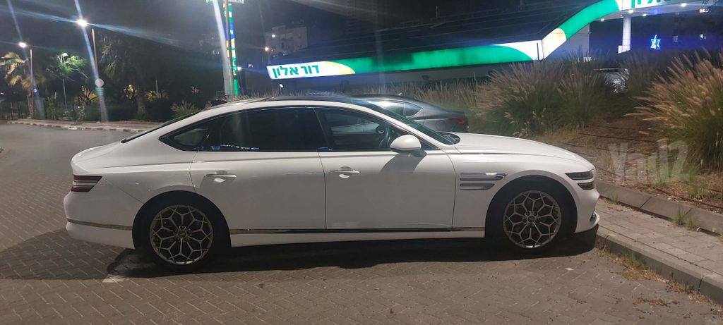 ג'נסיס G80
