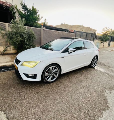 מודעת רכב סיאט לאון