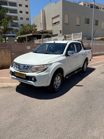 מודעת רכב מיצובישי טרייטון / L200