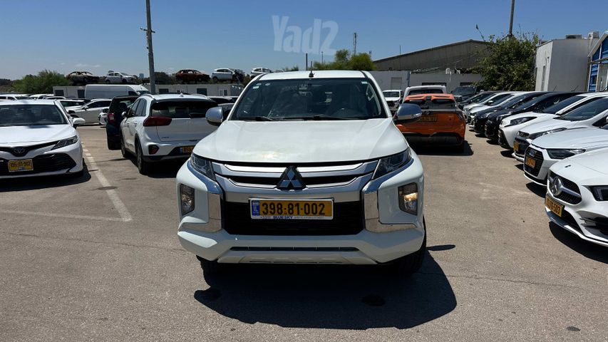 מיצובישי טרייטון / L200