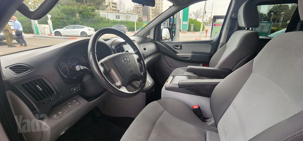 מודעת רכב יונדאי H-1 / i800