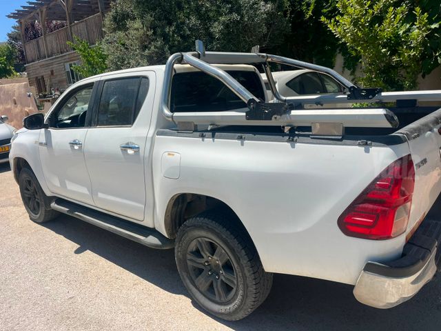 טויוטה היילקס