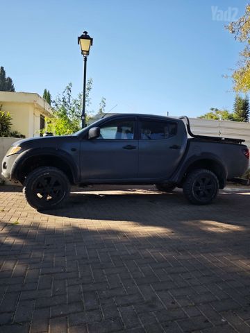 מיצובישי טרייטון / L200