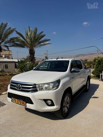 מודעת רכב טויוטה היילקס