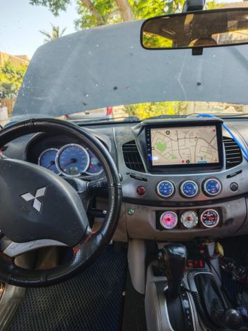 מיצובישי טרייטון / L200