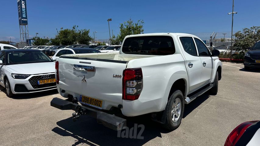 מיצובישי טרייטון / L200