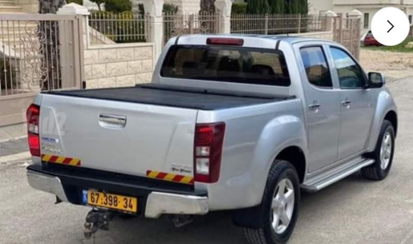 איסוזו די-מקס
