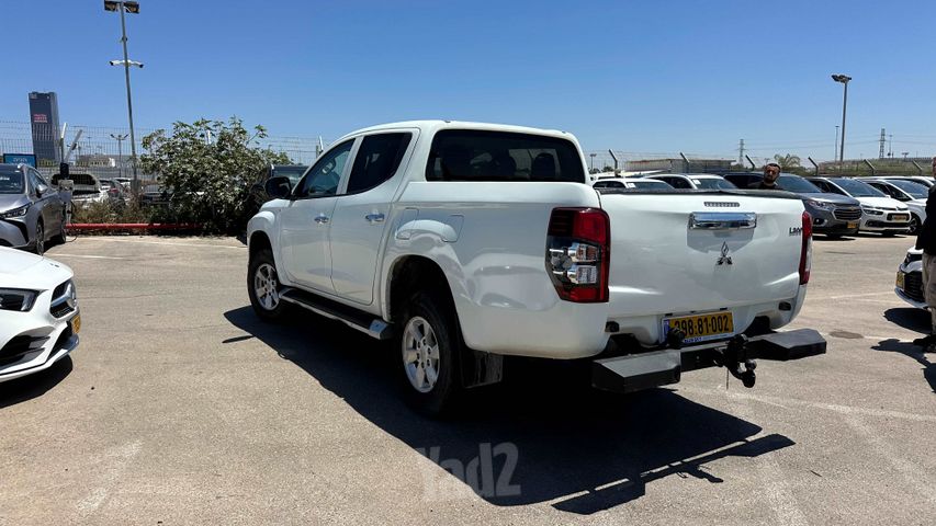 מיצובישי טרייטון / L200