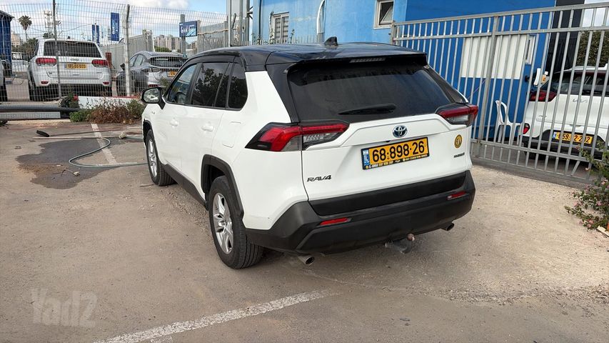 מודעת רכב טויוטה RAV4 2