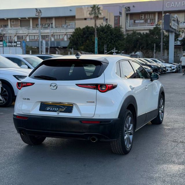 מאזדה CX-30