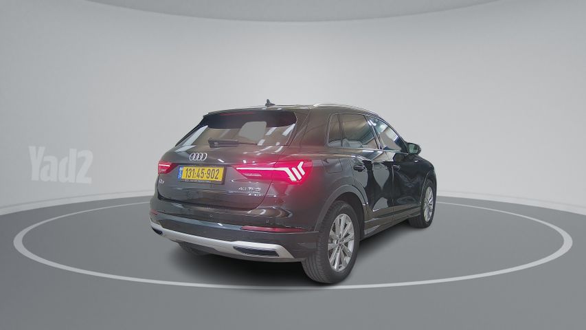 אאודי Q3