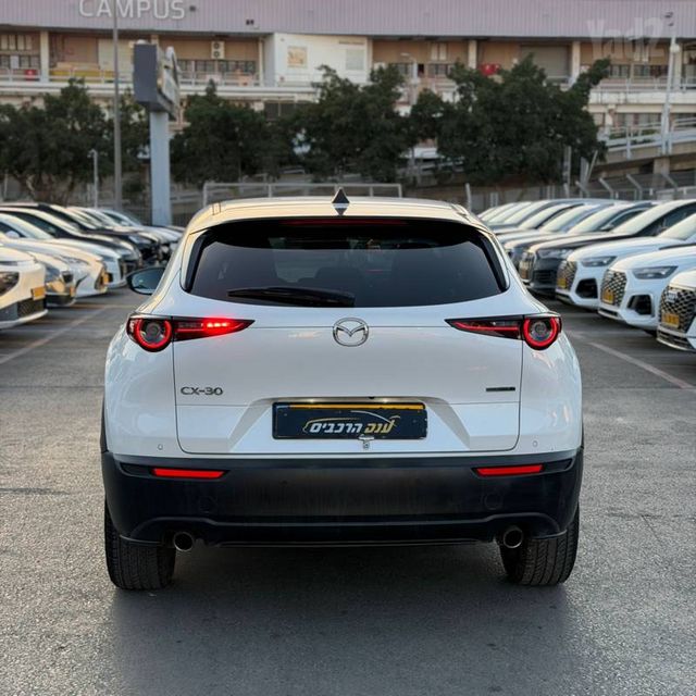 מאזדה CX-30