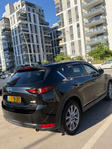 מודעת רכב מאזדה CX-5