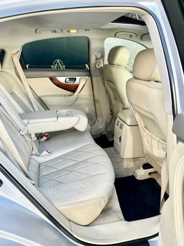 אינפיניטי QX70