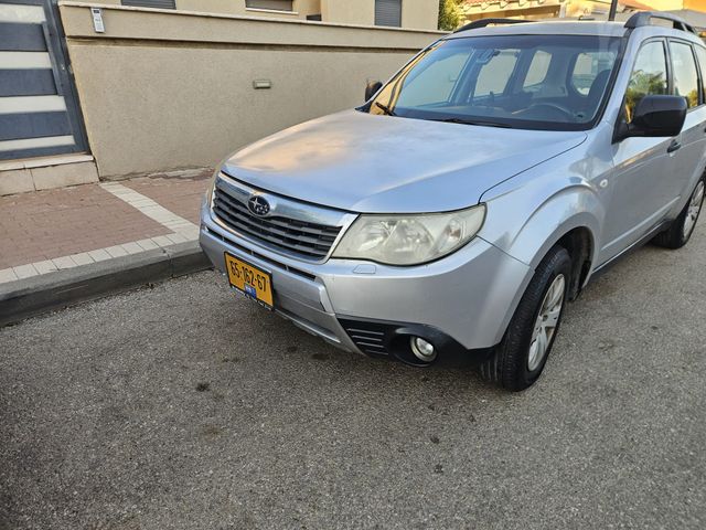 סובארו פורסטר