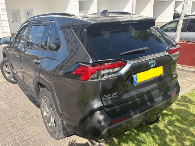טויוטה RAV4